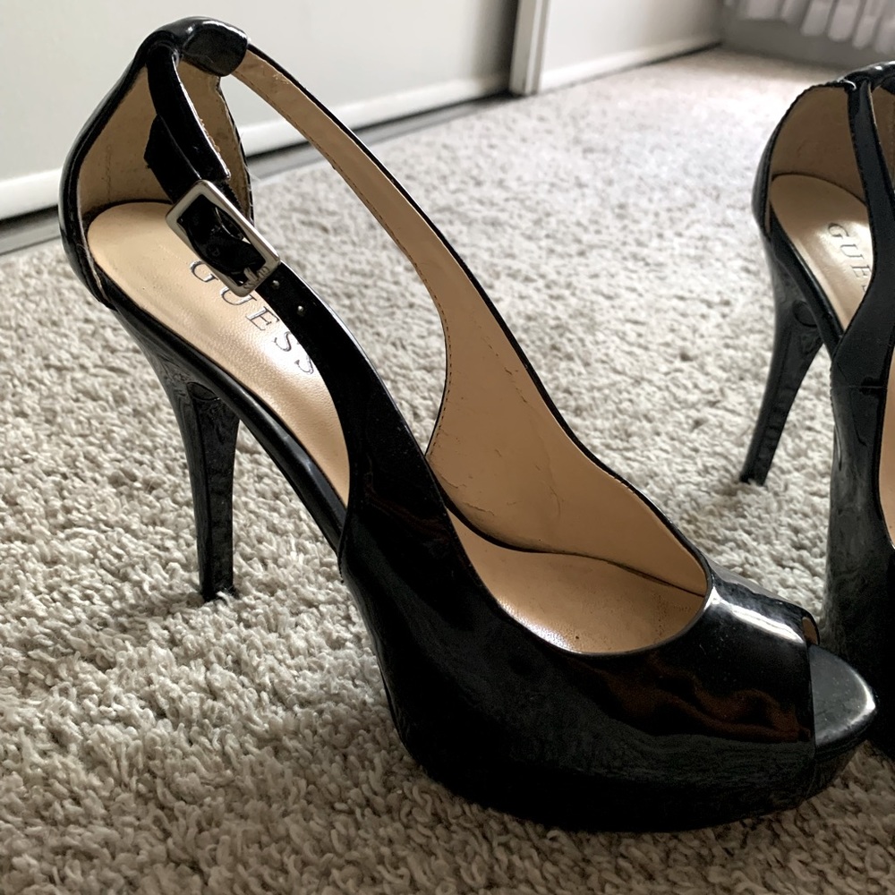 GUESS patent leather pep toe pumps